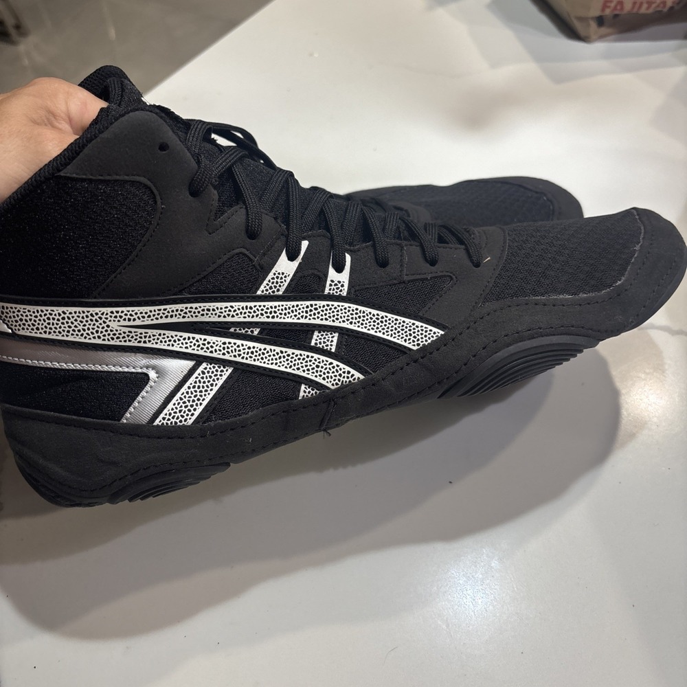 Size 15 - ASICS Snapdown 4 Wide Black White